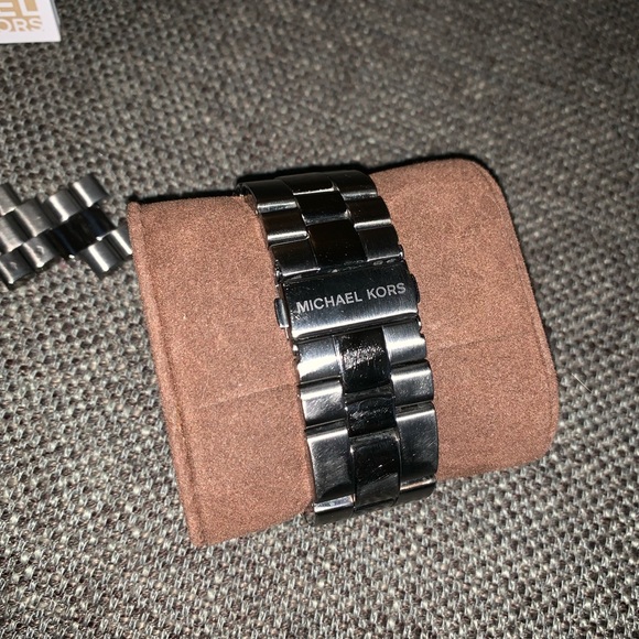 Slate Women’s Michael Kors Watch - Picture 2 of 3